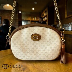 Authentic Gucci Vintage Beige Monogram Canvas/Leather Crossbody Chain Bag-GG